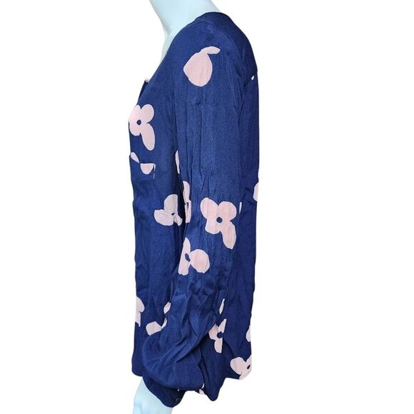 Boden Blue & Pink Floral Button Down Shirt (14) - Picture 4 of 6